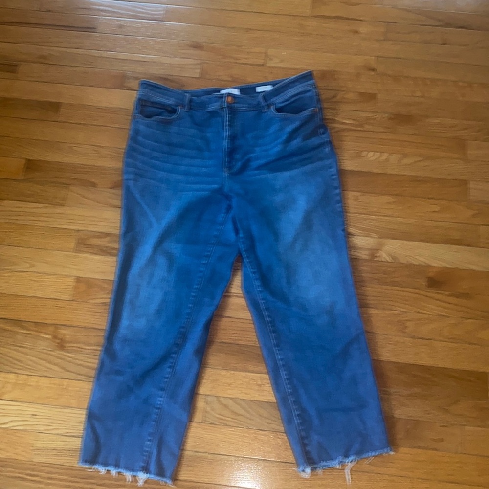 LOFT Women’s high rise boyfriend jeans with frayed hem women’s 12